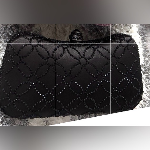 Elegant Black Beaded Pattern Women's Evening Bag - Picture 2 of 4